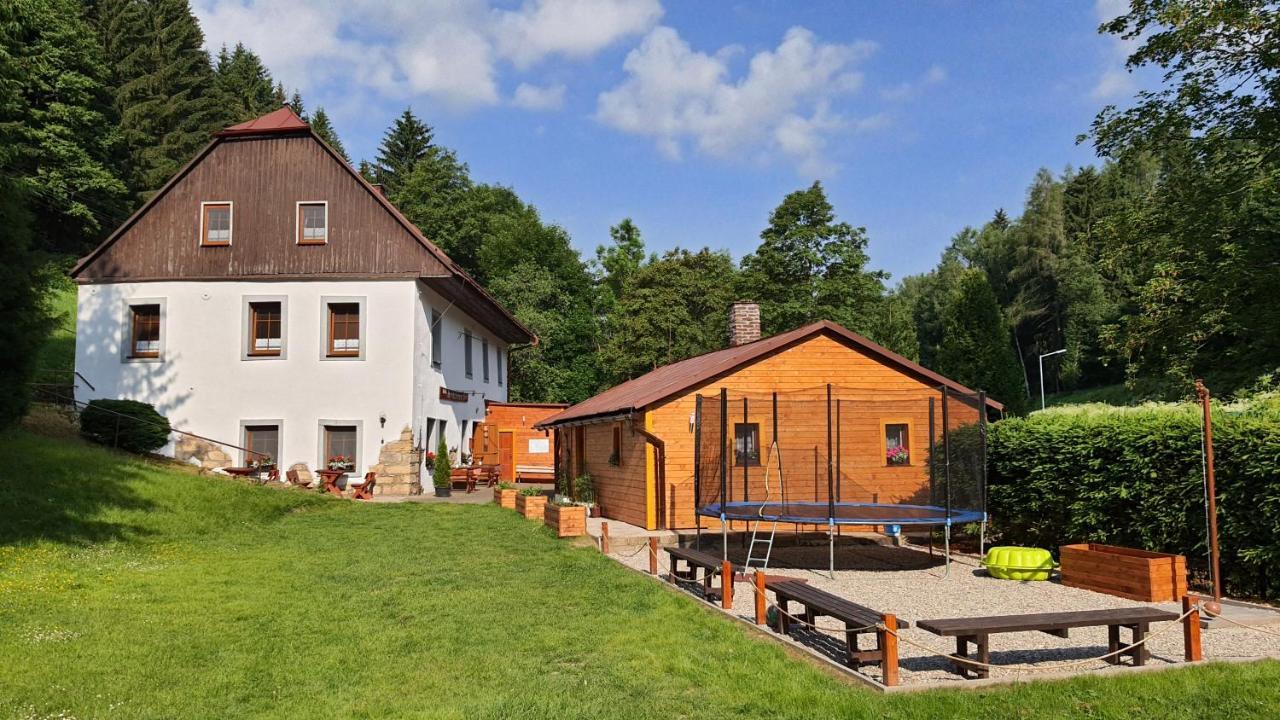 Penzion Ctyrlistek Teplice nad Metují エクステリア 写真