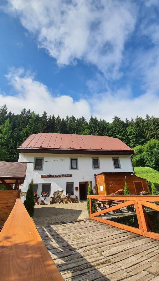Penzion Ctyrlistek Teplice nad Metují エクステリア 写真