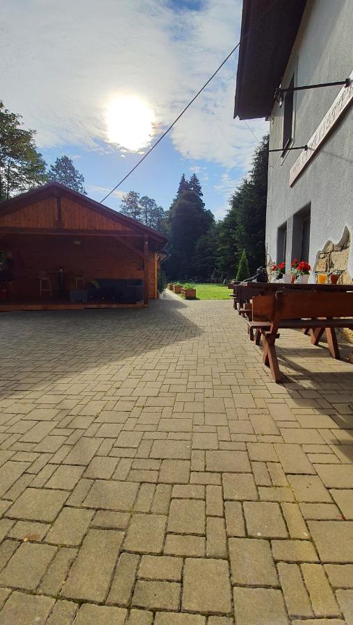 Penzion Ctyrlistek Teplice nad Metují エクステリア 写真