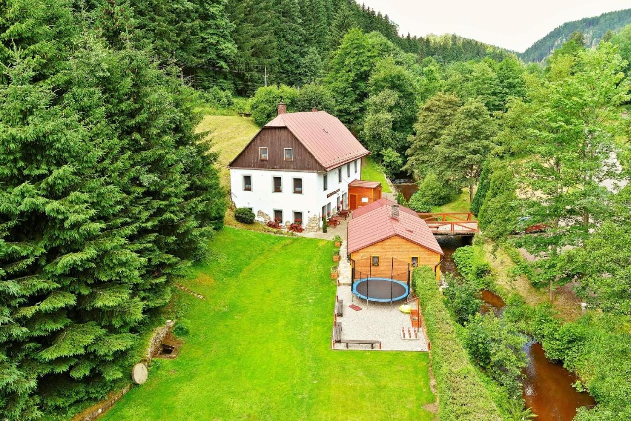Penzion Ctyrlistek Teplice nad Metují エクステリア 写真