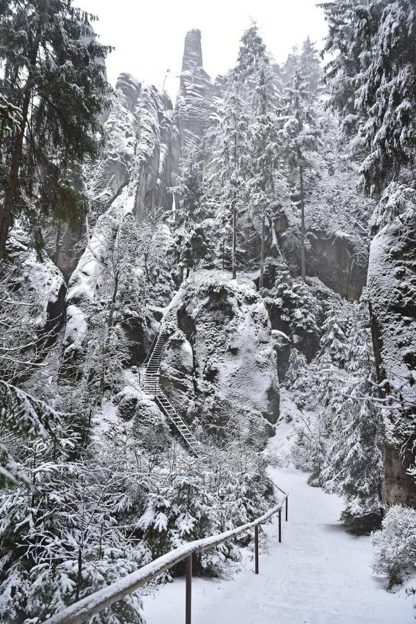Penzion Ctyrlistek Teplice nad Metují エクステリア 写真