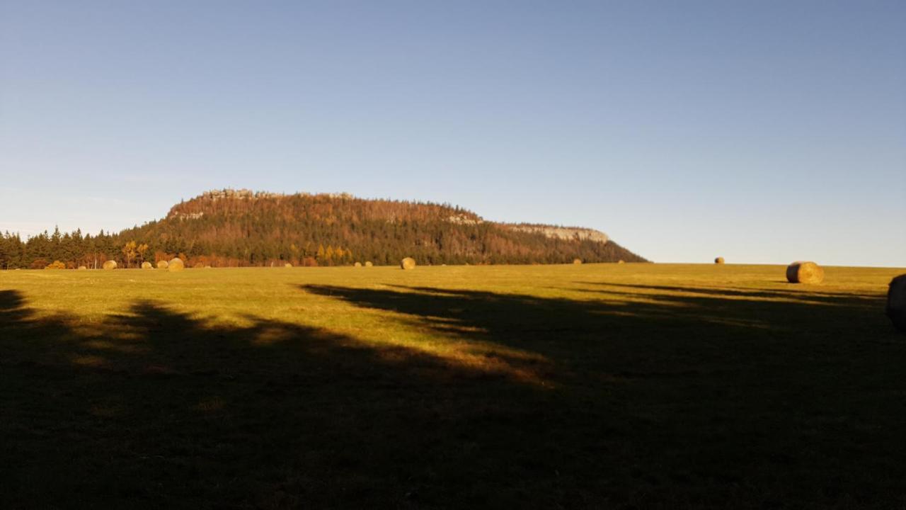 Penzion Ctyrlistek Teplice nad Metují エクステリア 写真