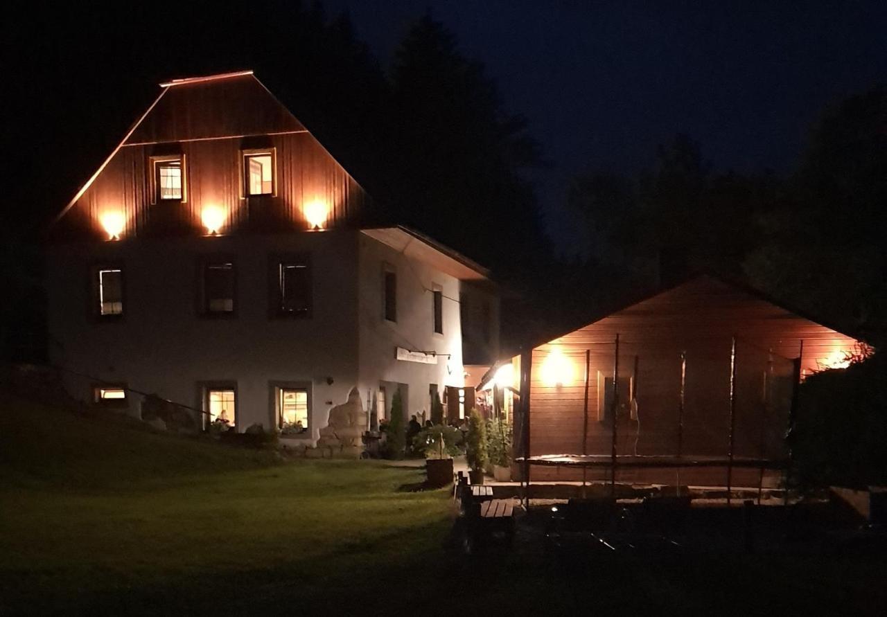 Penzion Ctyrlistek Teplice nad Metují エクステリア 写真