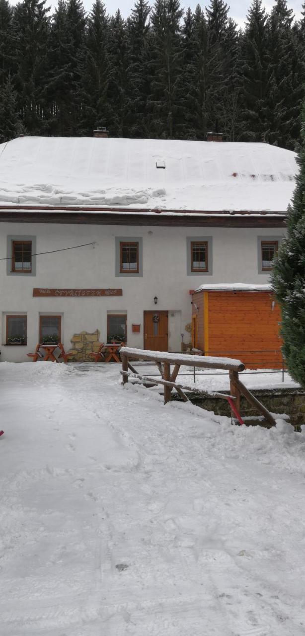 Penzion Ctyrlistek Teplice nad Metují エクステリア 写真