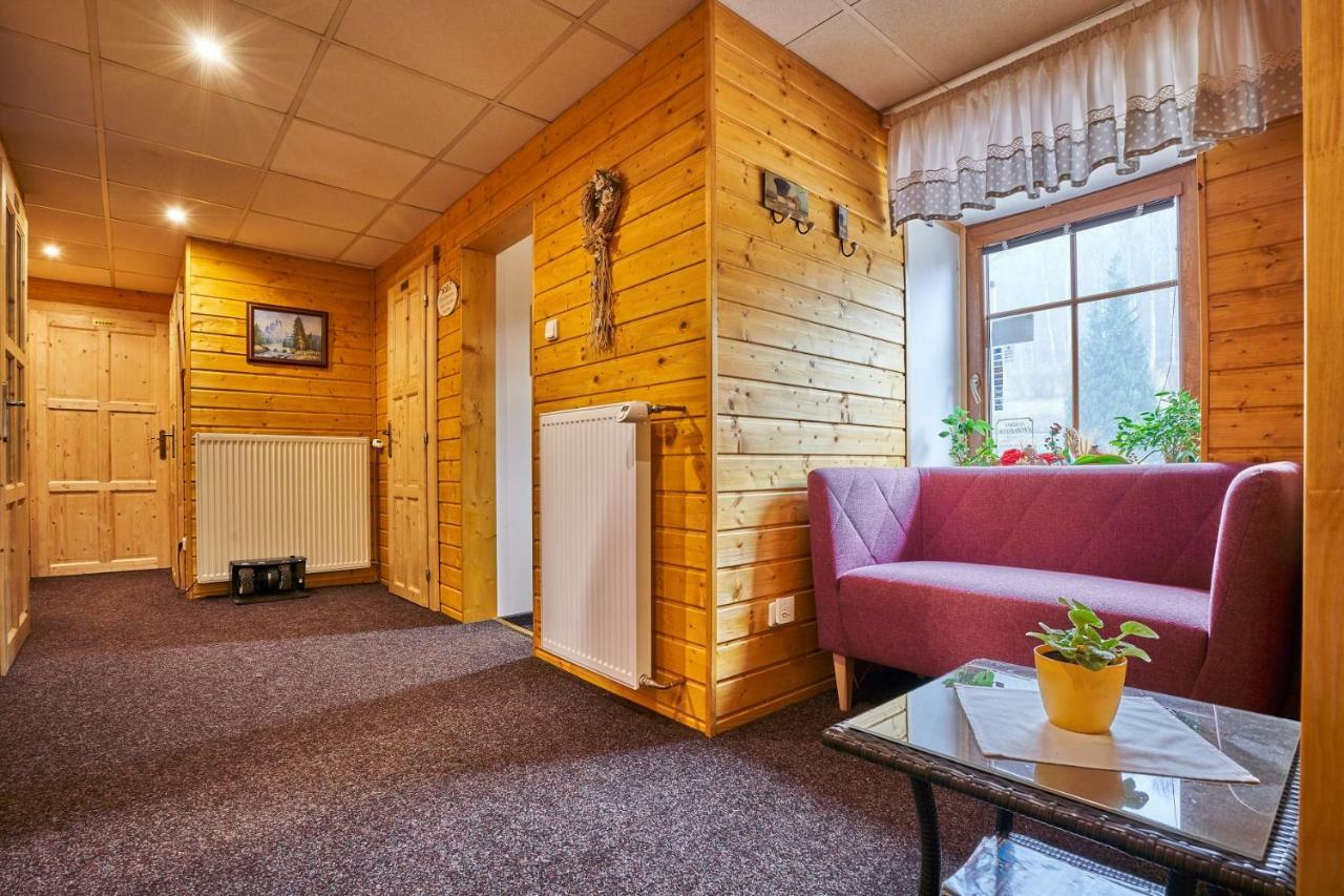 Penzion Ctyrlistek Teplice nad Metují エクステリア 写真